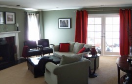 green_red_room